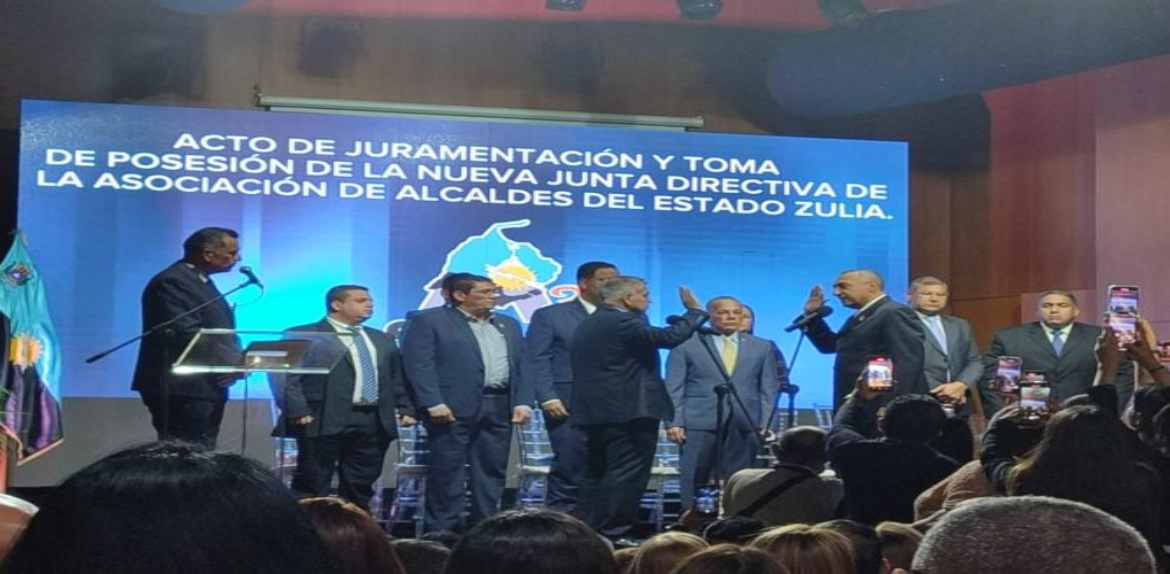 Juramentada la nueva Junta Directiva de la Asociación de Alcaldes del estado Zulia