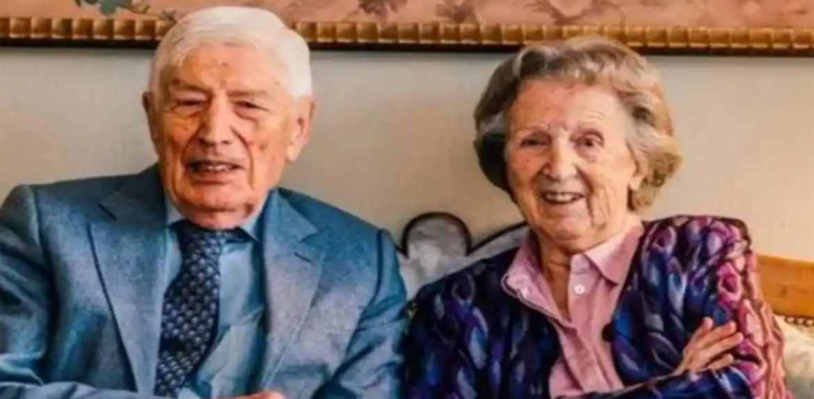 Ni la muerte los separó: exprimer ministro holandés fallece junto a su esposa en una eutanasia conjunta