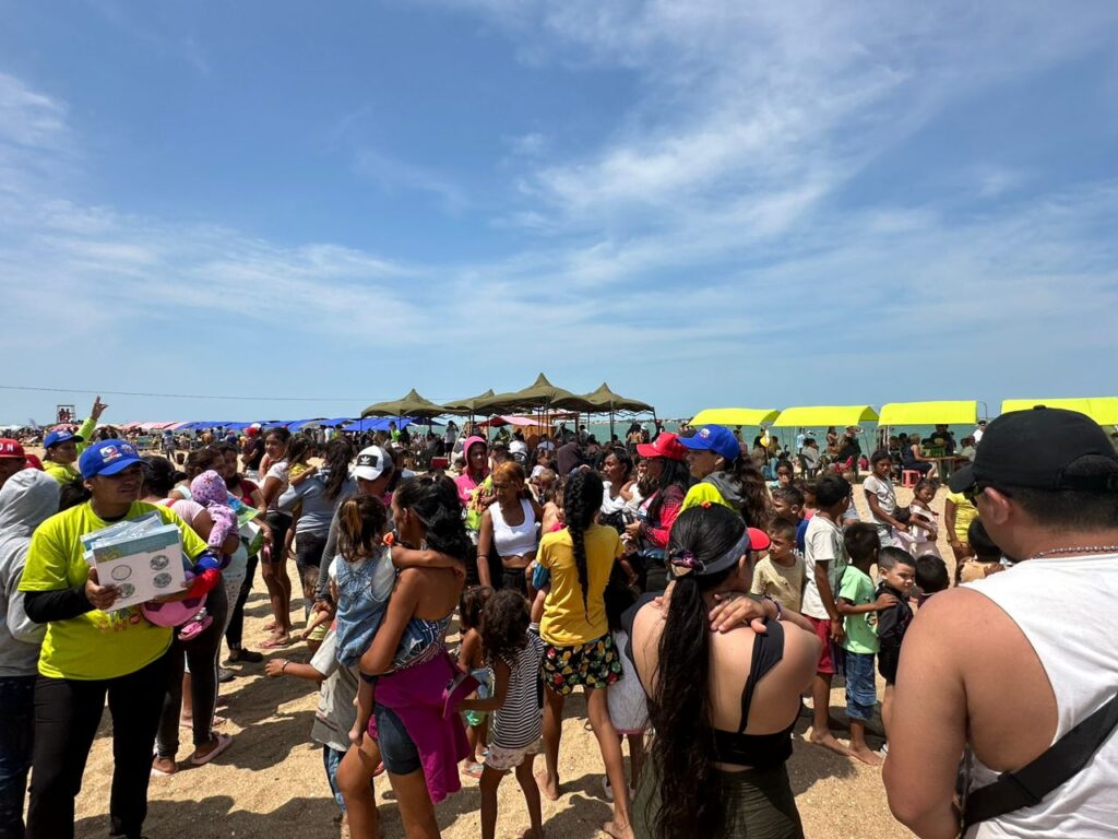 Más de 4.700 turistas colman la península de San Carlos en Semana Santa