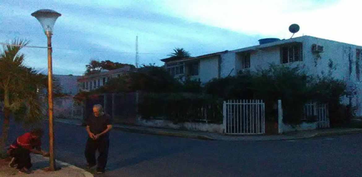 Unas 120 viviendas en la Urbanización El Naranjal tienen casi 20 horas sin luz
