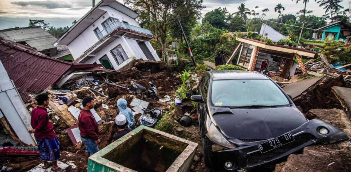 Terremoto de magnitud 6,1 causa ocho heridos y daños materiales en Indonesia