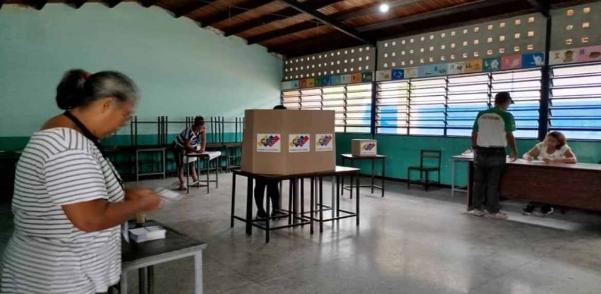 Elecciones de Consulta Popular Nacional 2024 transcurren con normalidad en todo el país