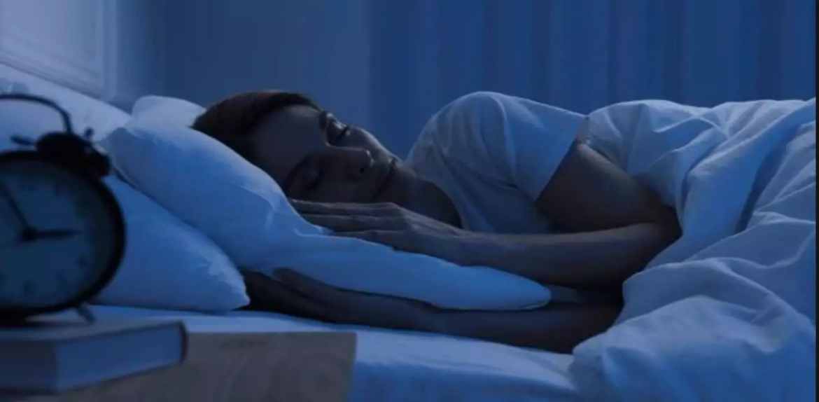 Un estudio científico indica la razón por la que deberíamos irnos a dormir antes de la una de la madrugada