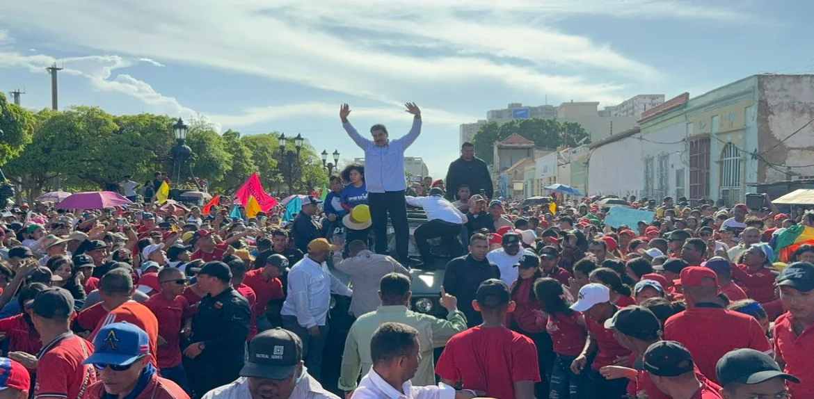 Maduro realizó «visita sorpresa» a Maracaibo y pide unión a los zulianos