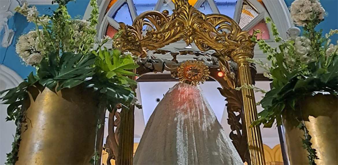 Encuentro entre dos parroquias: La Virgen del Carmen visita la Iglesia de Santa Lucía
