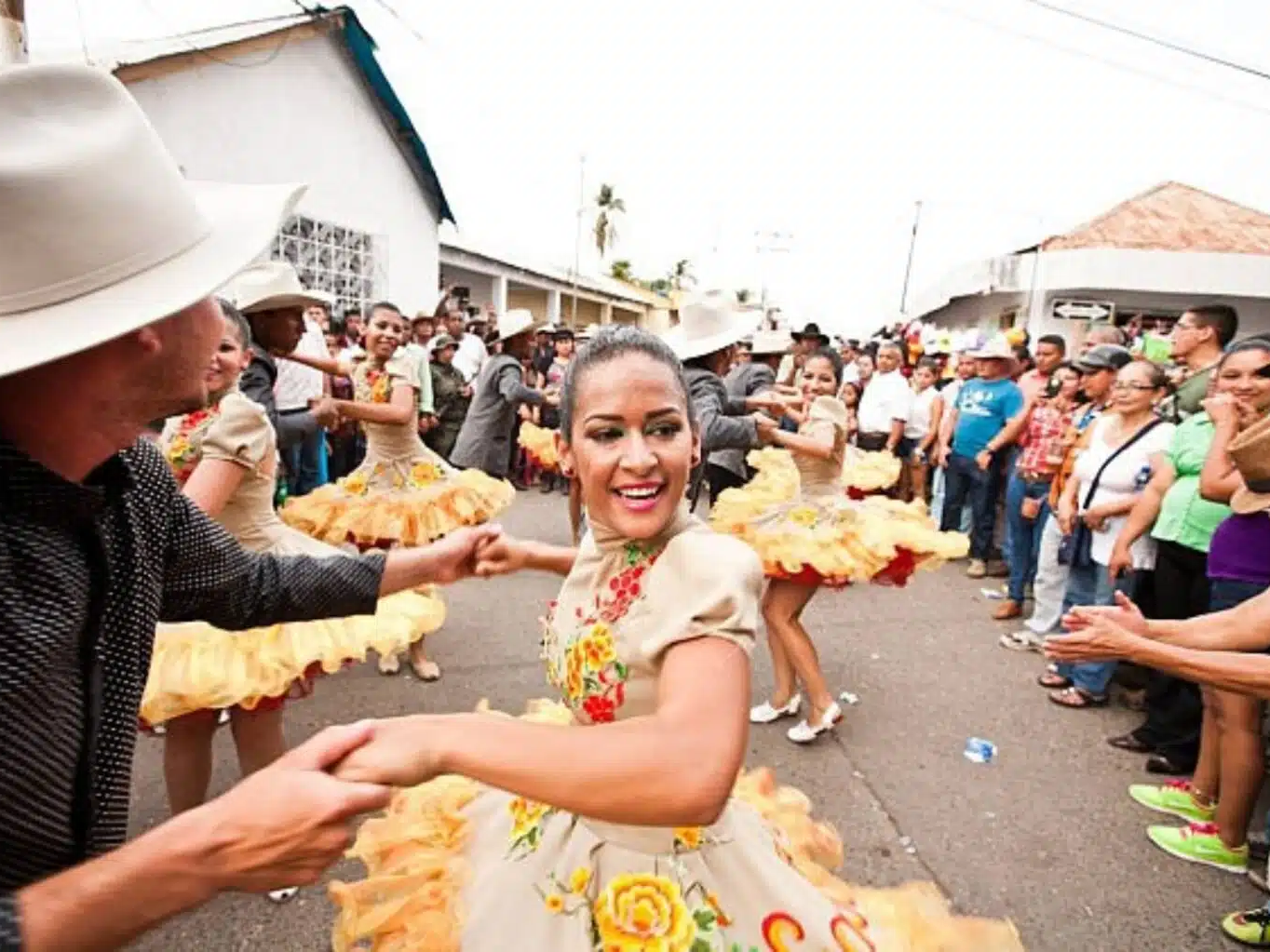 Elorza vibró con las fiestas culturales, folclóricas y musicales - Notizulia