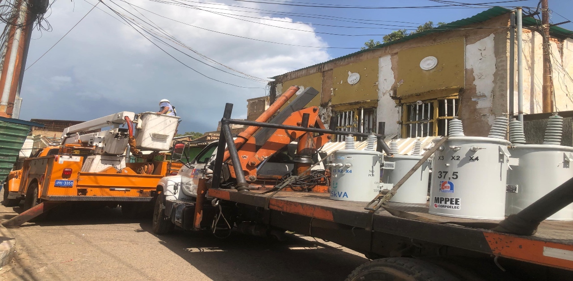 Gobernador Luis Caldera despliega planes para optimizar el servicio eléctrico en el Zulia