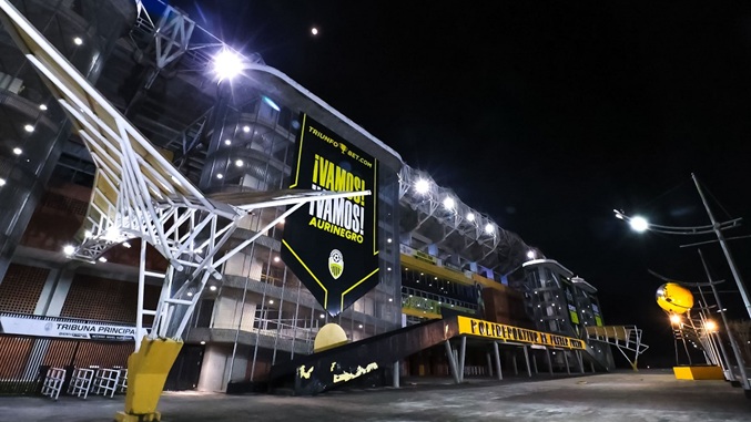 Conmebol inspecciona nuevo sistema de iluminación de Pueblo Nuevo