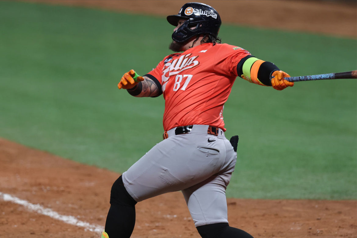 Águilas bateó con libertad para derrotar a Bravos en Margarita