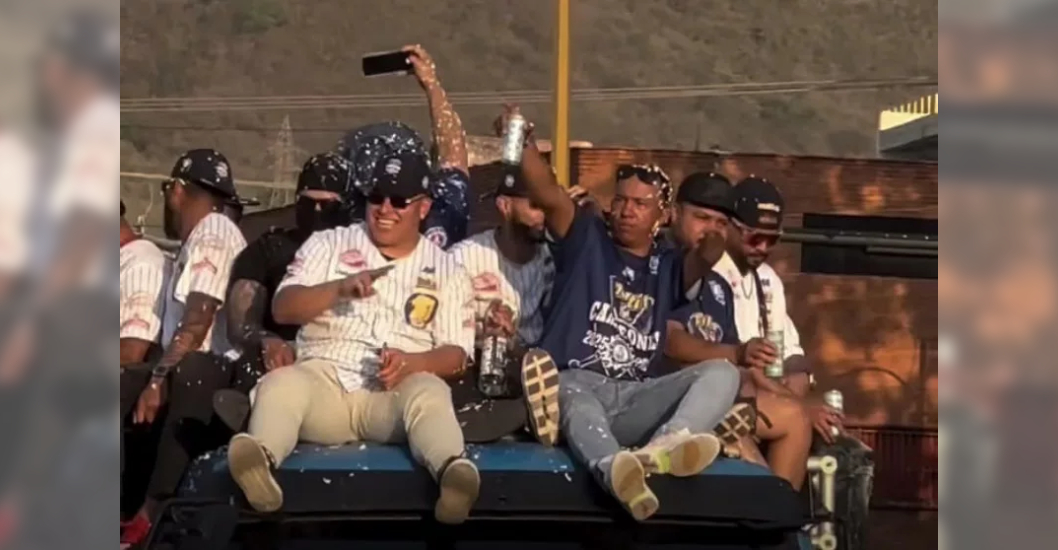 Magallanes celebró el título con sus fanáticos en Valencia