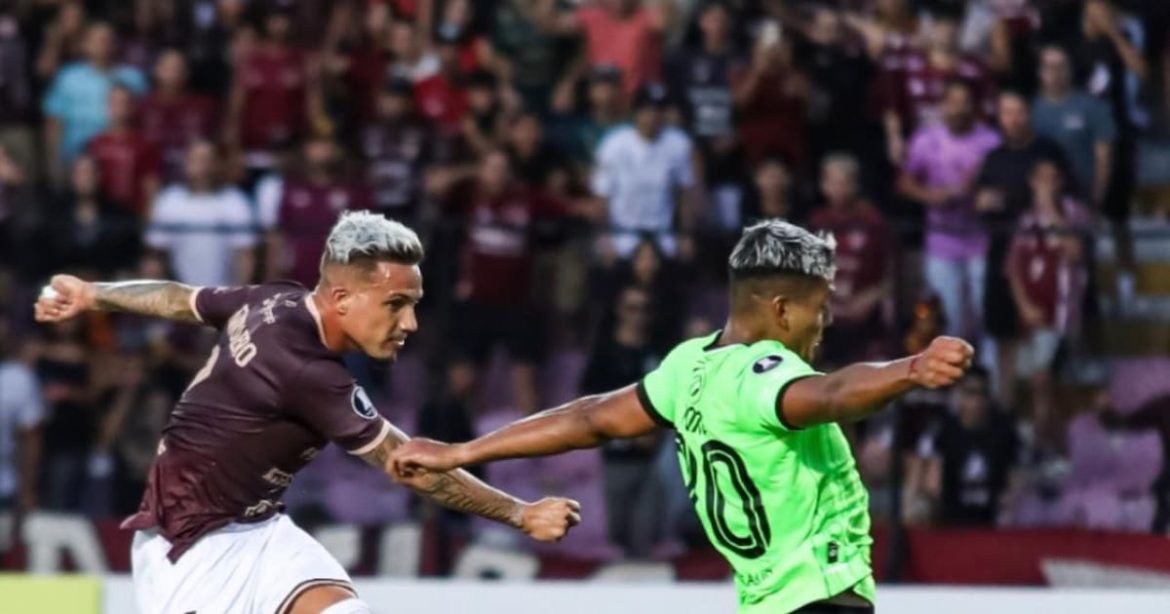 Carabobo pega primero y vence a Huachipato en la Libertadores