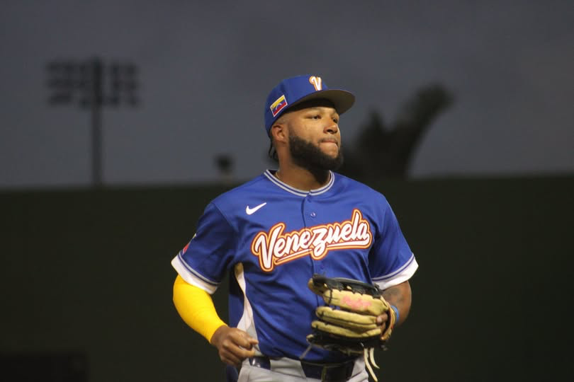 Jackson Chourio se perdería el debut del Clásico Mundial por molestias físicas