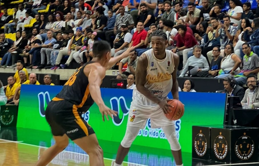 Gaiteros se impone a Panteras 90-77 en Miranda y sigue invicto en la SPB