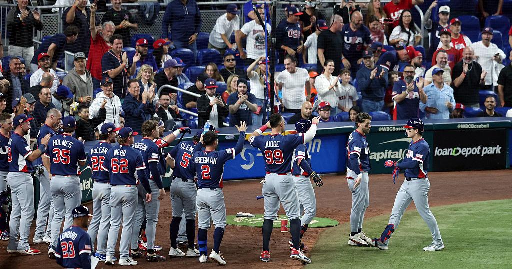 EE. UU. frena a Dominicana y avanza a otra final del Clásico Mundial
