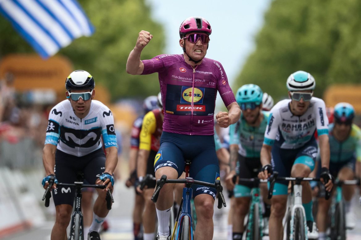 El venezolano Orluis Aular subió al podio en el Giro de Italia