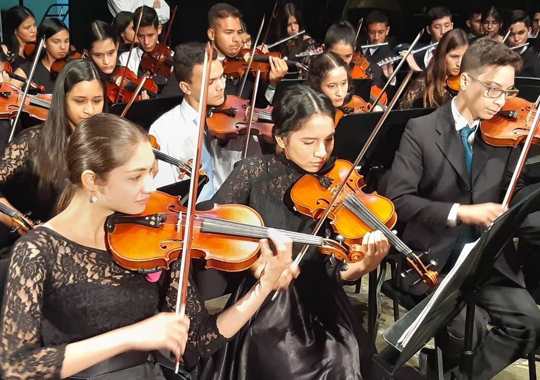 Maracaibo se vestirá de gala con la Sinfónica de la Juventud Zuliana Rafael Urdaneta en el Lía Bermúdez