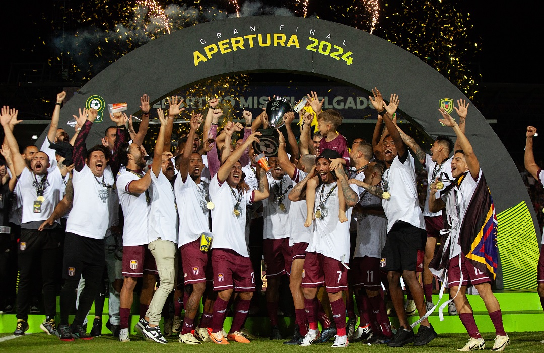 Carabobo vence a Puerto Cabello y se consagra campeón del Apertura