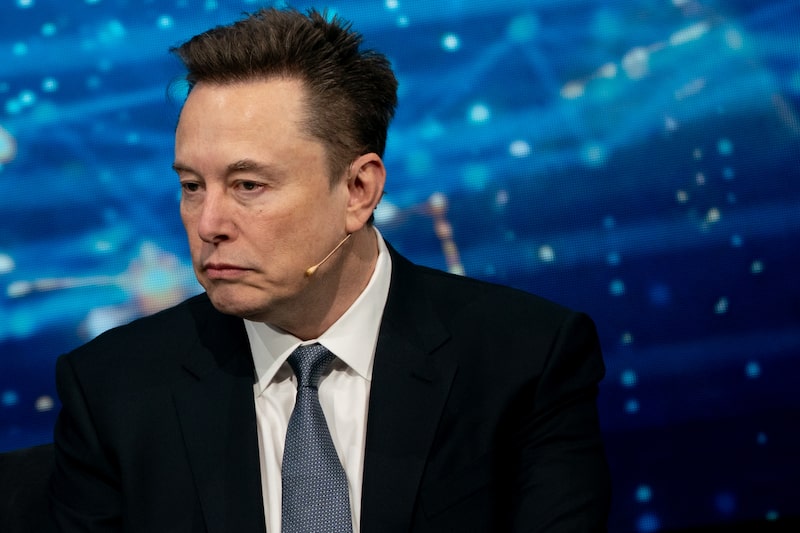Elon Musk se convierte en el primer billonario de la historia, según Bloomberg y Forbes