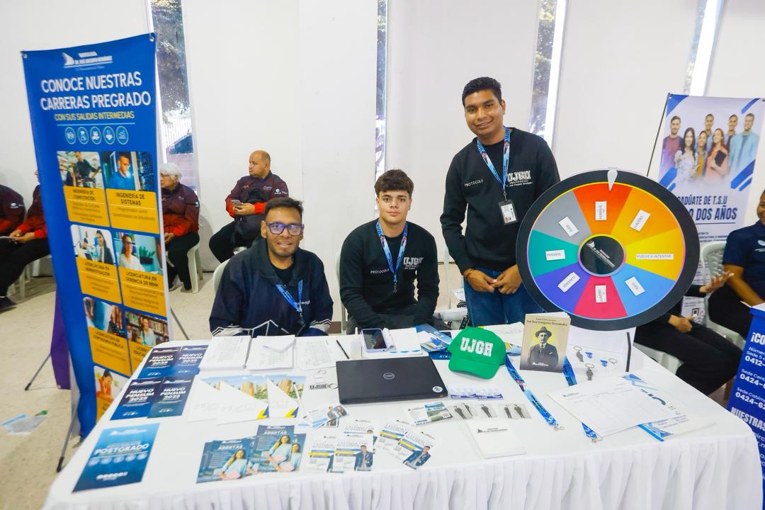 Potencian el futuro académico de más de 36.000 bachilleres en la Feria de Oportunidades de Estudio 2026