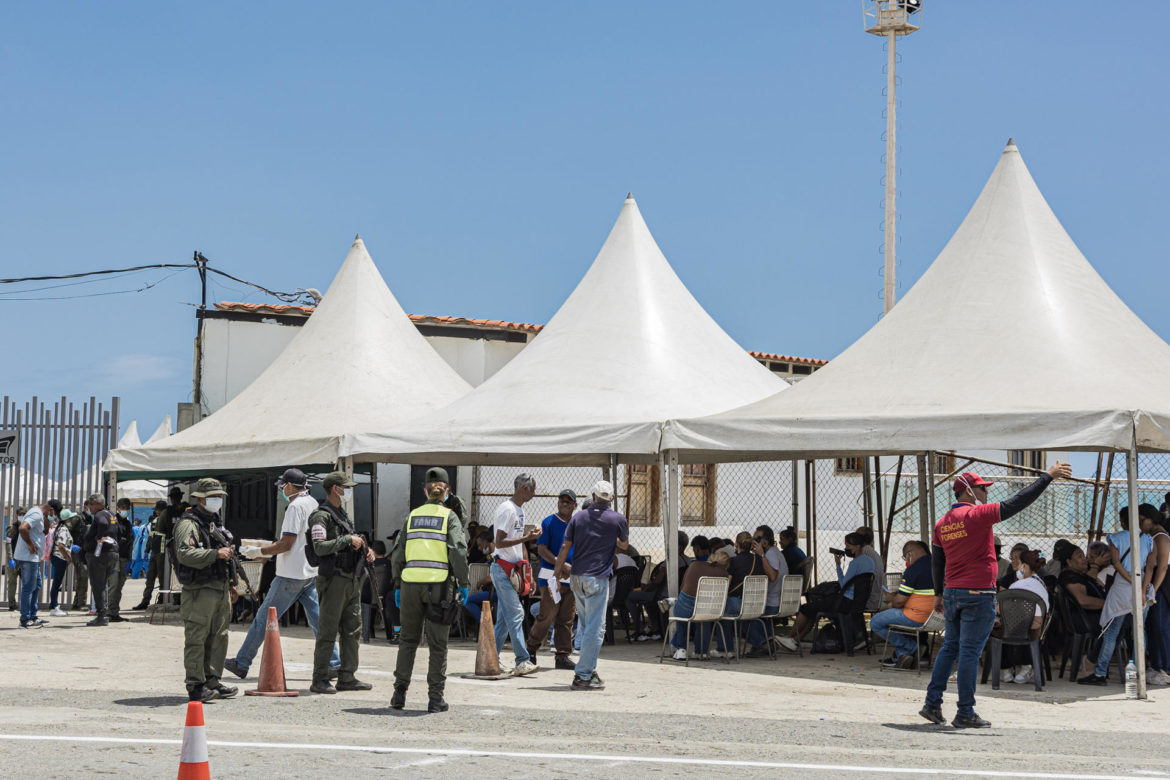 Más de 23.800 personas son atendidas en 107 campamentos transitorios tras los terremotos