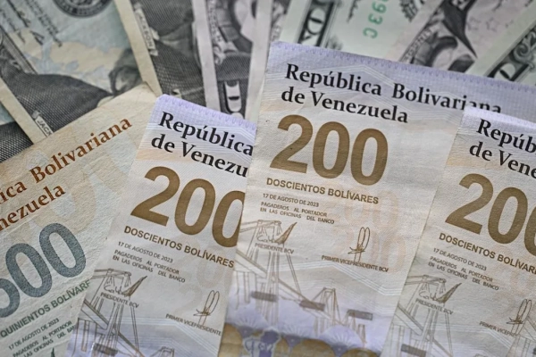 Es probable que en los próximos meses «sí veamos un ajuste» salarial en el país, según economista