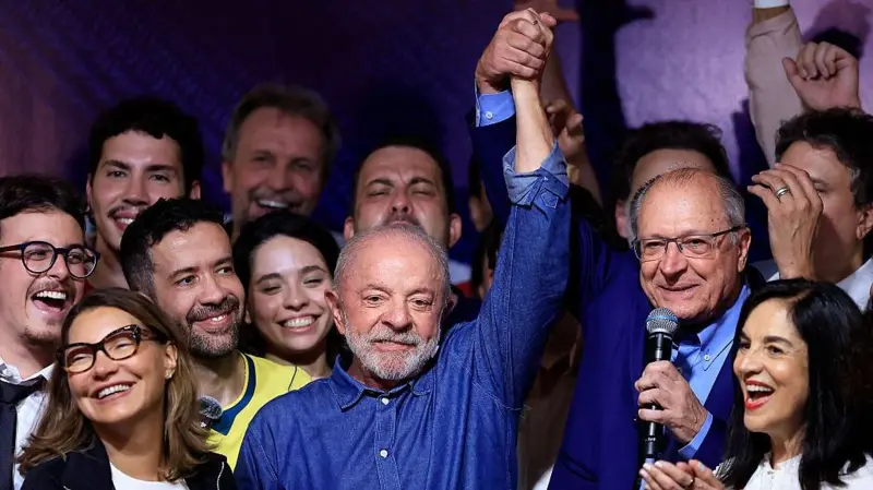 Lula gana las elecciones de Brasil con una remontada histórica pero Bolsonaro pide la anulación y no reconoce la derrota