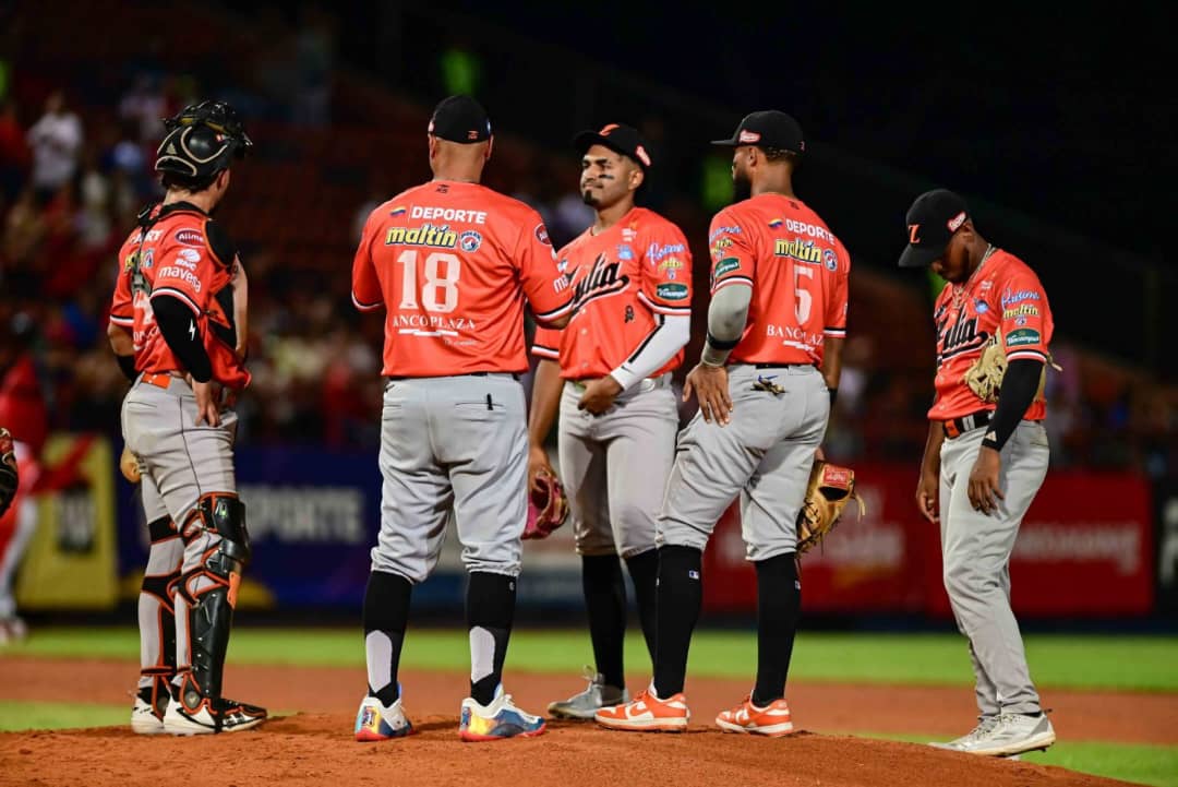 Cardenales de Lara derrota 14-7 a las Águilas del Zulia en Barquisimeto
